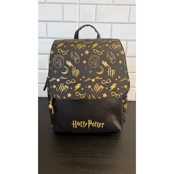 NEW Primark x Harry Potter Black and Gold Backpack main image 11